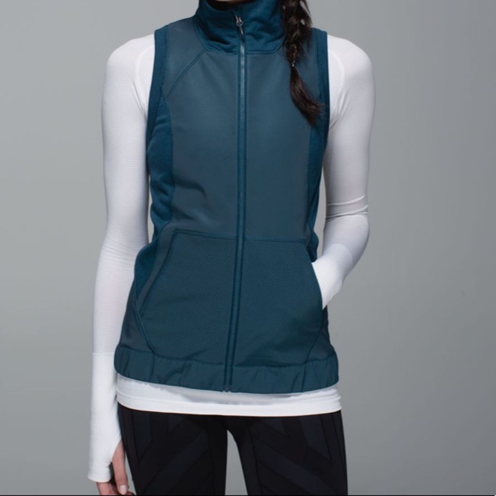 LUULEMON “lets get visible” vest